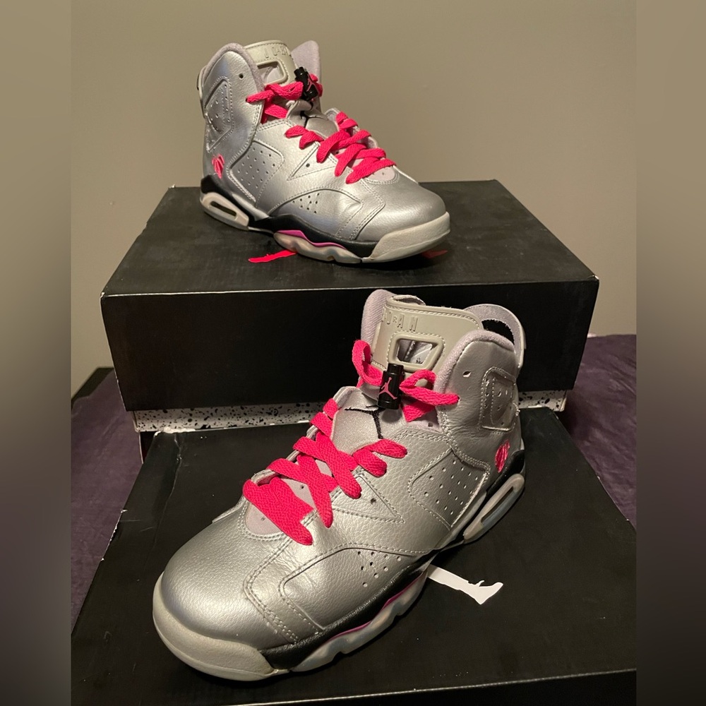 Jordan 6 Retro Valentines Day